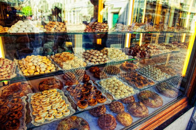 Lisbon in all sweetness; Lisbon’s pastries and tearooms
